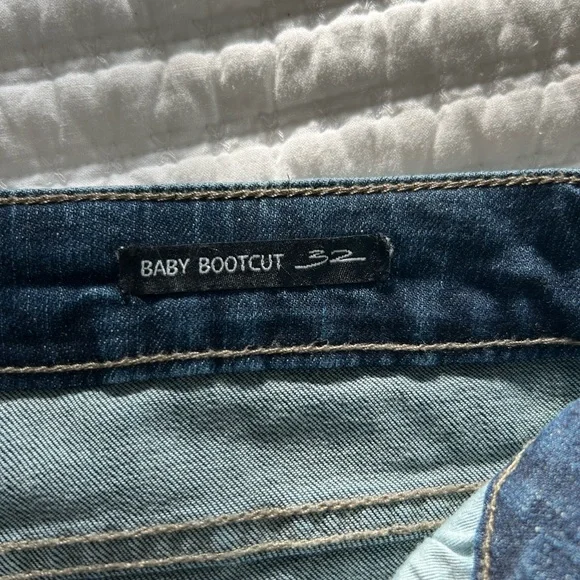 Women’s baby bootcut William Rast jeans - Picture 4 of 6